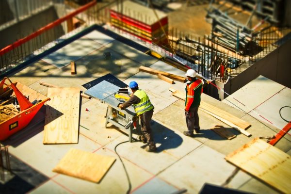 6 Reasons to Use Construction App Development to Grow Your Business